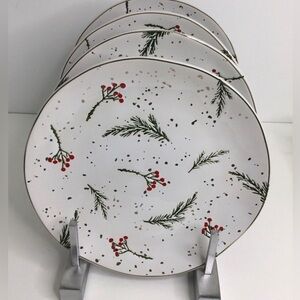 4 Salad Plates by Potter’s Studio Christmas Holly and Berries 7.5” New